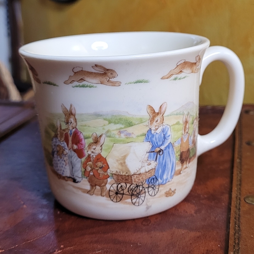 Charming Springtime Rabbit-Themed Ceramic Mug - Picture 2 of 5